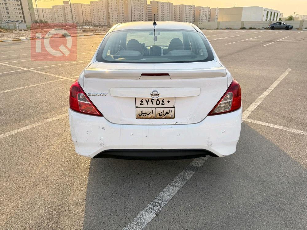 Nissan Sunny